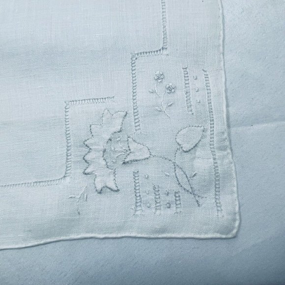 Vintage Wedding Appliqué Drawnwork Linen Hanky Hand Rolled Edge - Picture 8 of 9